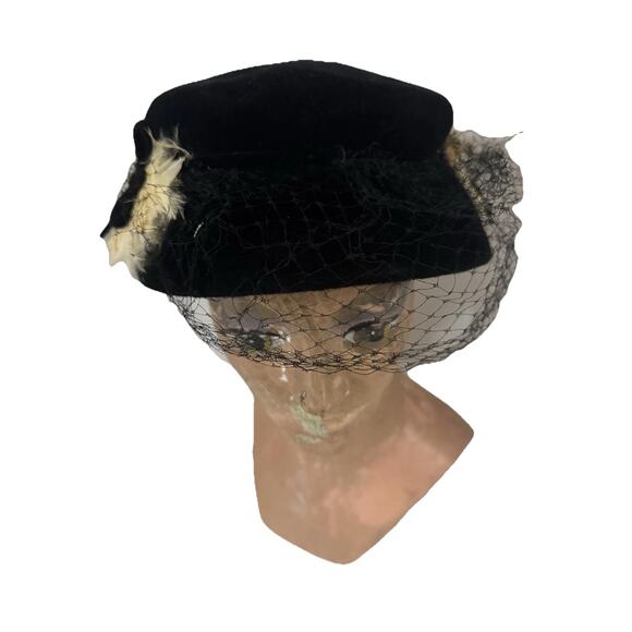 Vintage Black Velour Feather Hat Veil Netting Phipps Peachbloom Retro 1950 1960 - Picture 4 of 8